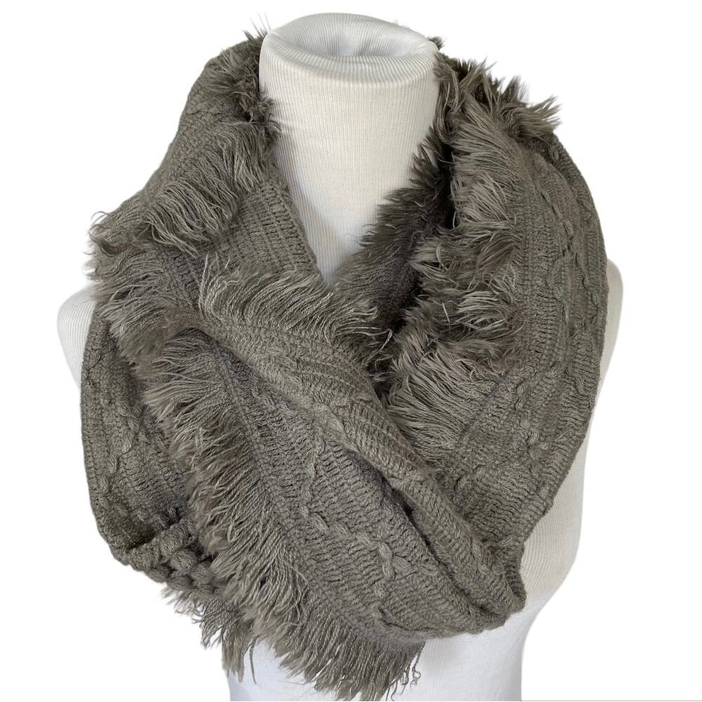 NEW NWT Charlotte Russe Gray Knit Fringe Trim Infinity Cowl Scarf